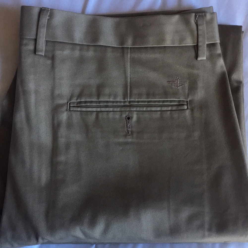 Dockers signature khakis